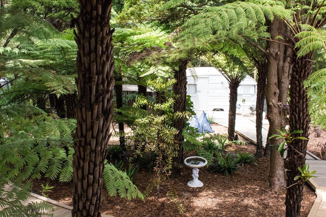 Wai-Knot Accommodation Onetangi Bagian luar foto