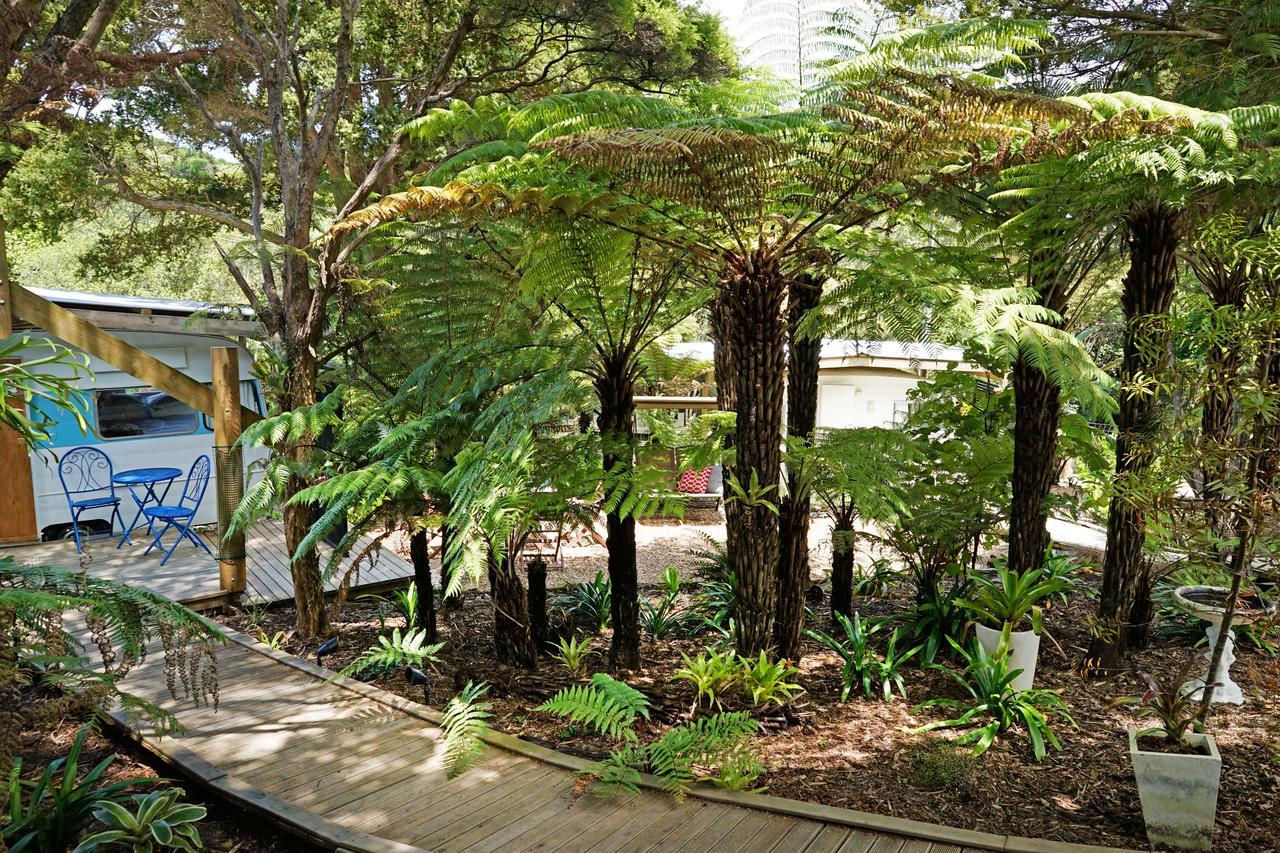 Wai-Knot Accommodation Onetangi Bagian luar foto
